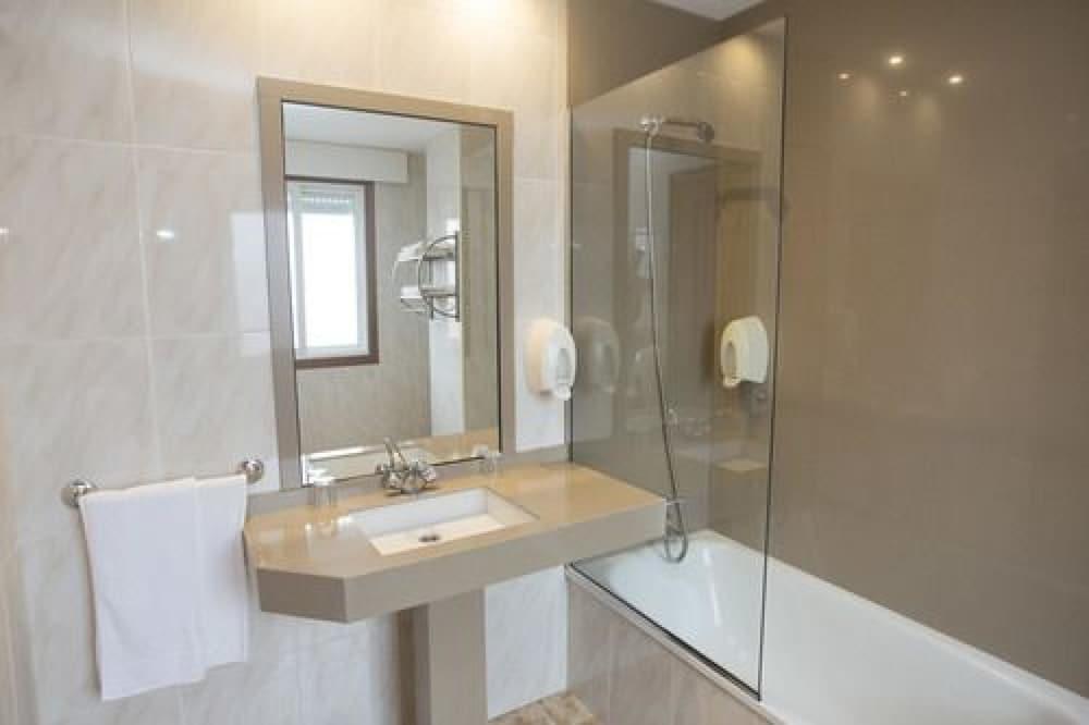 Hotel Carlos 96 ميليدي المظهر الخارجي الصورة