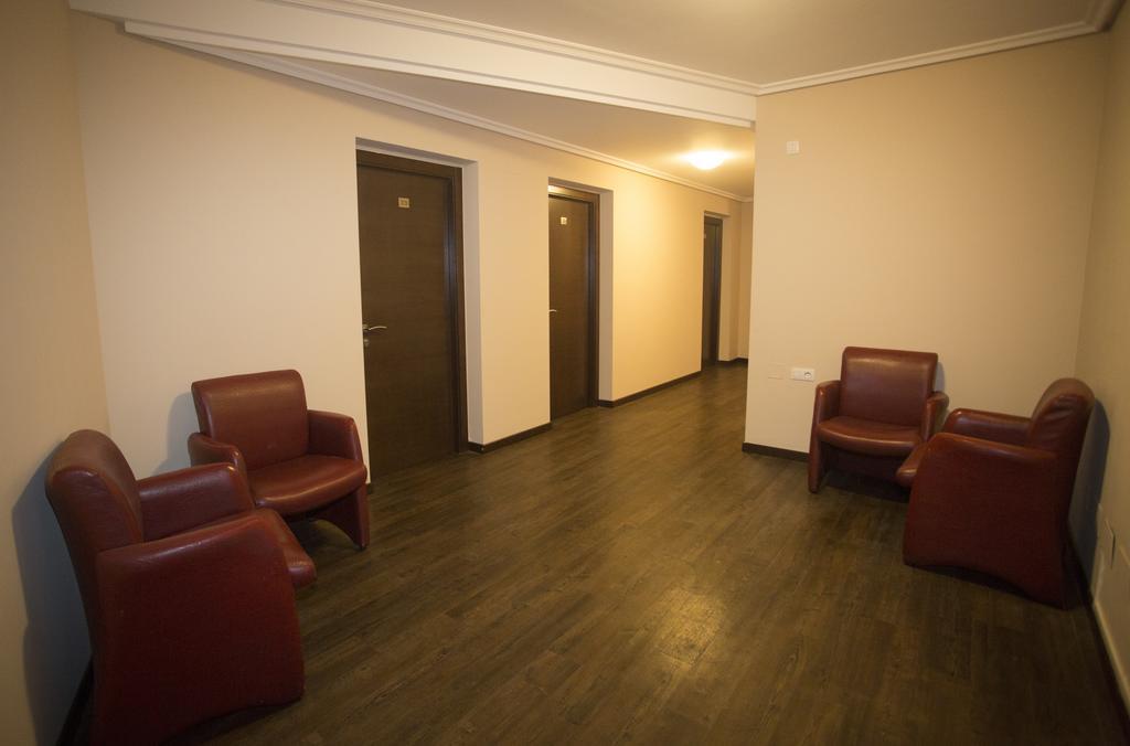 Hotel Carlos 96 ميليدي المظهر الخارجي الصورة